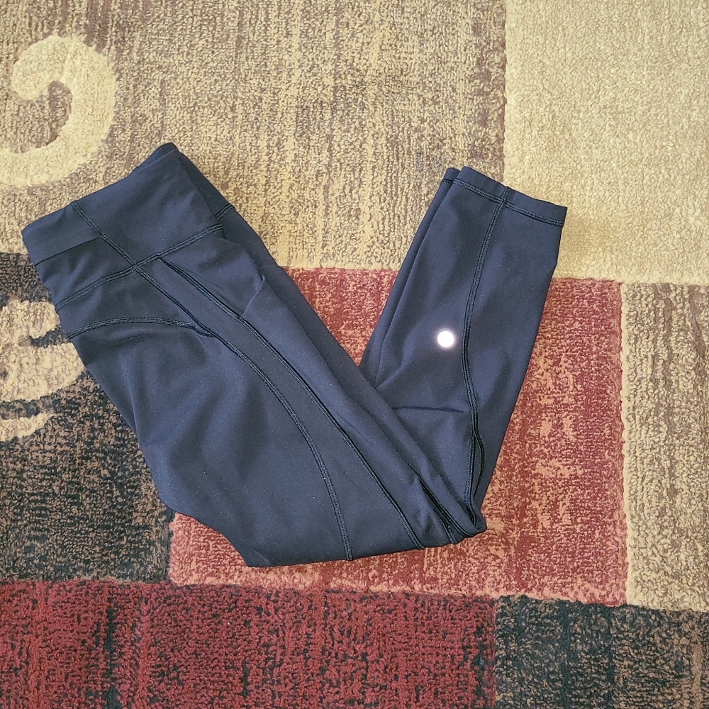 Lululemon 23 inch Luxtreme time to sweat crop blac